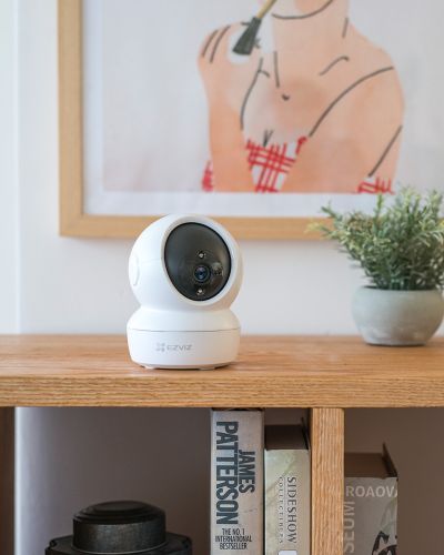 Cámara wifi con paneo e inclinación inteligente